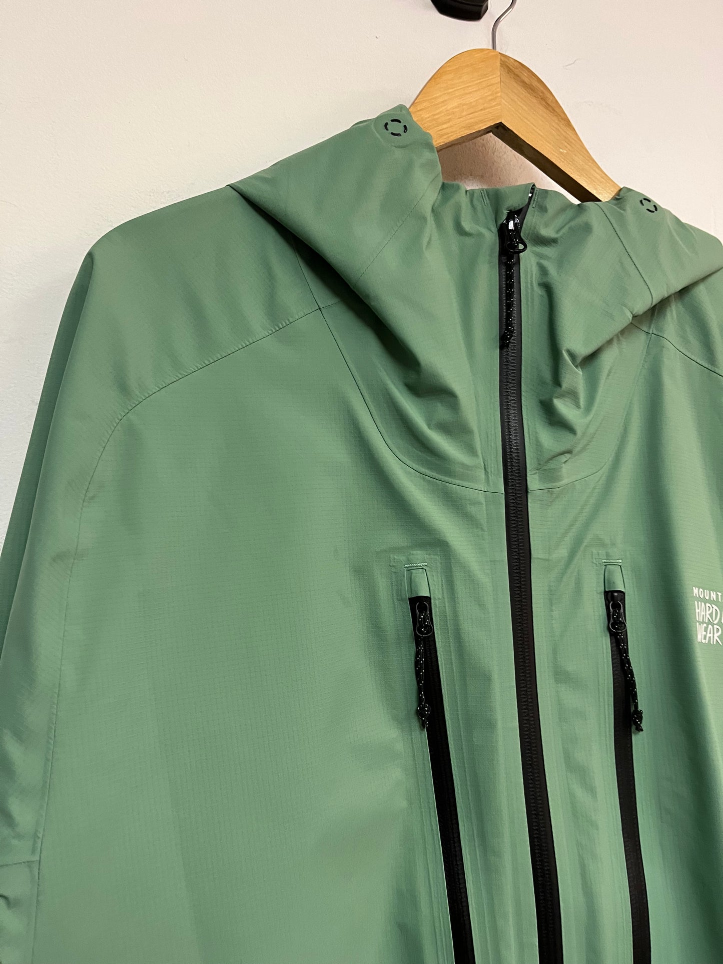 (XXL) Mountain Hardwear Gore-Tex Shell Jacket