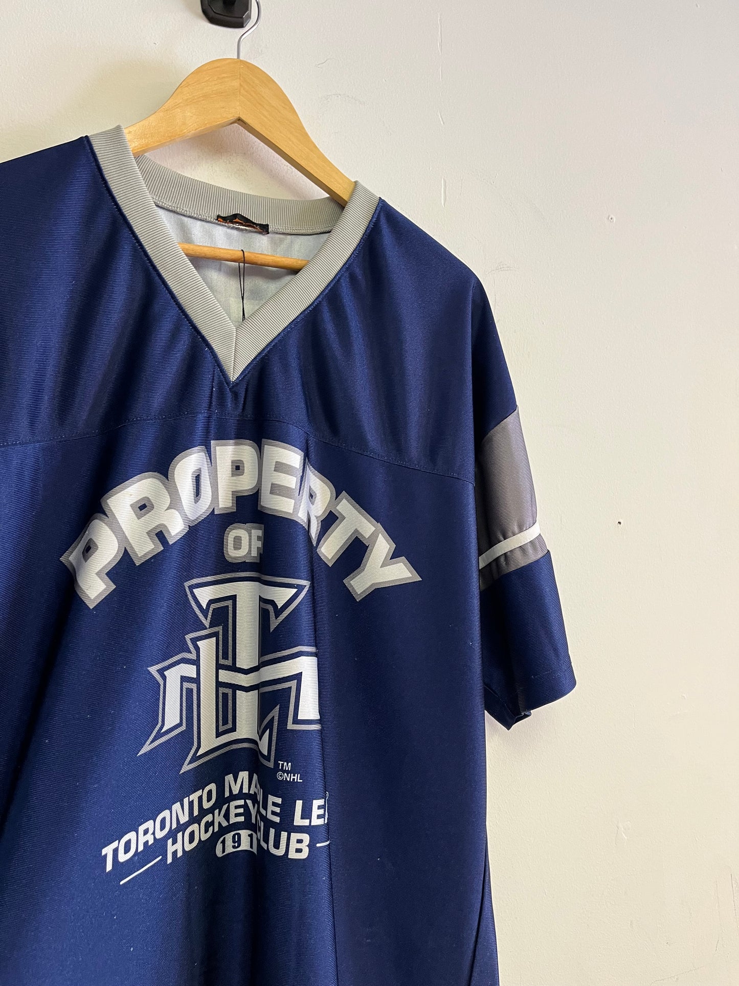 (L/XL) 00’s Toronto Maple Leafs Jersey