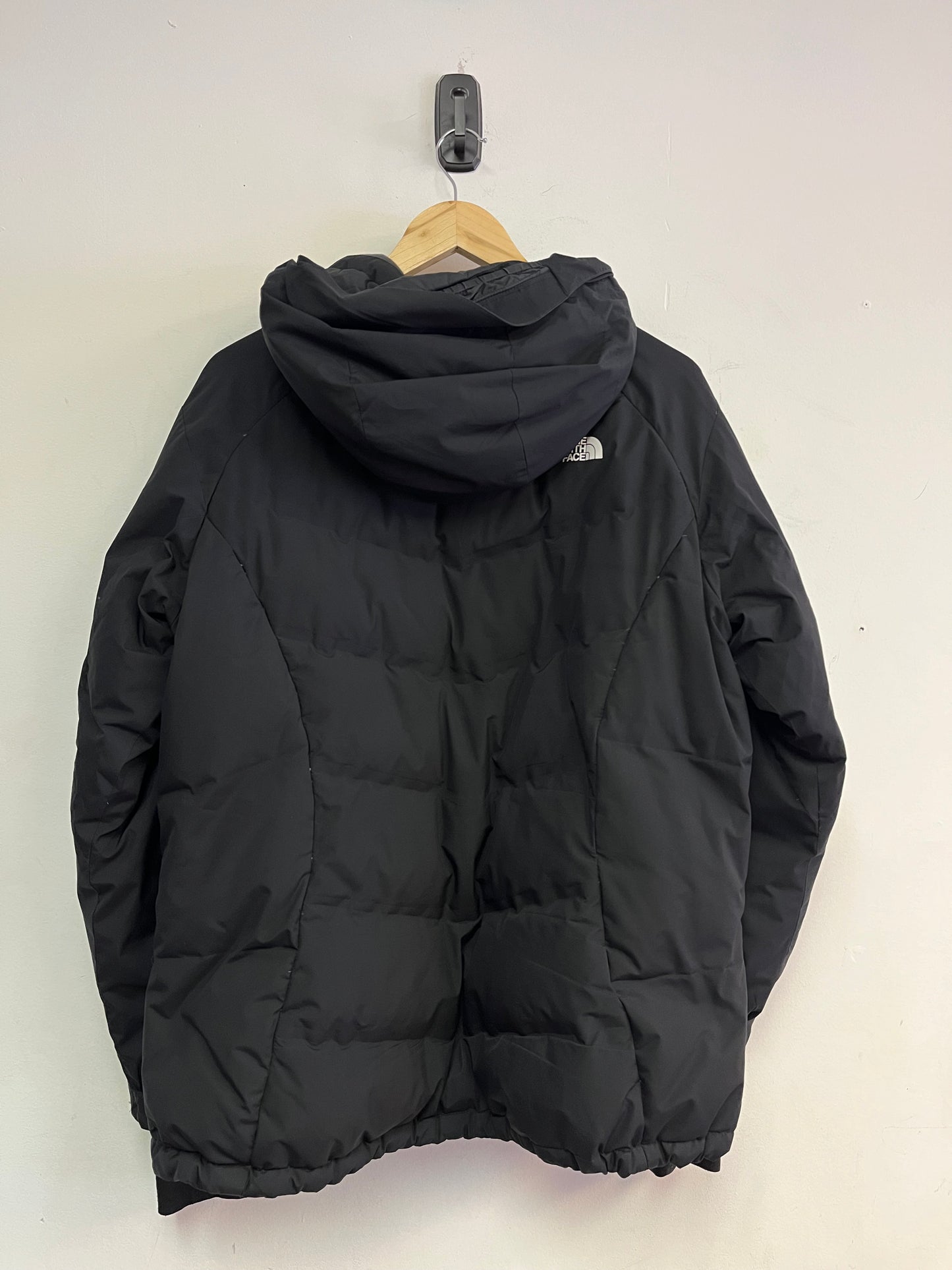 (M) North Face Summit Series Puffer Jacket