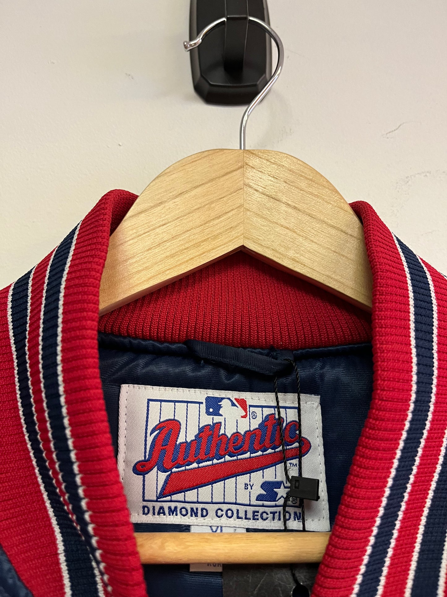 (XL) 90’s Starter Boston Red Sox Satin Bullpen Jacket