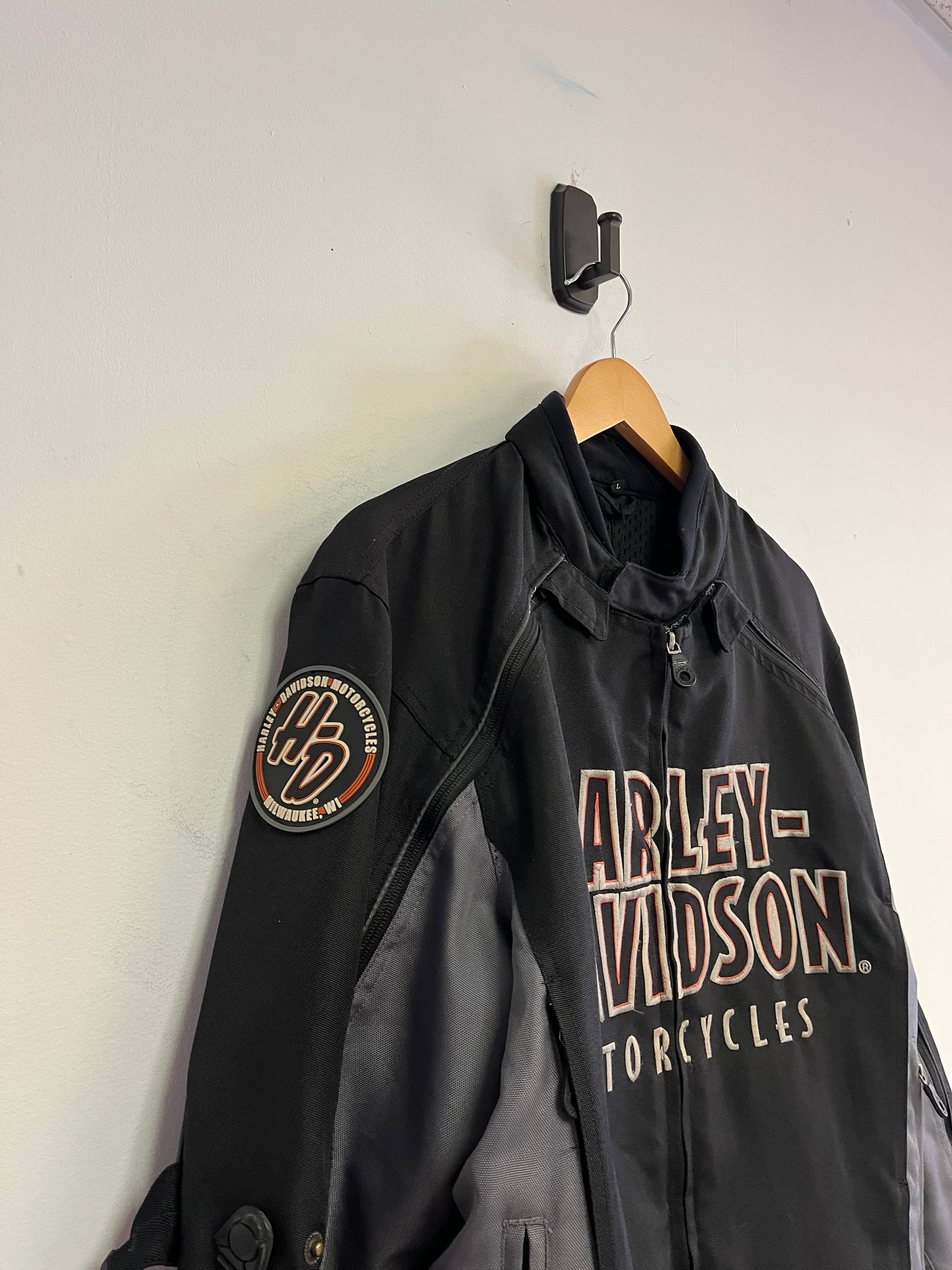 (L) Harley Davidson Jacket