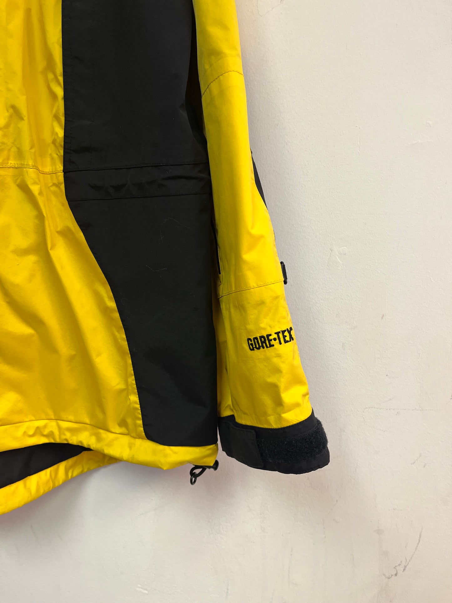 (XL) Y2K North Face Gortex Shell Jacket