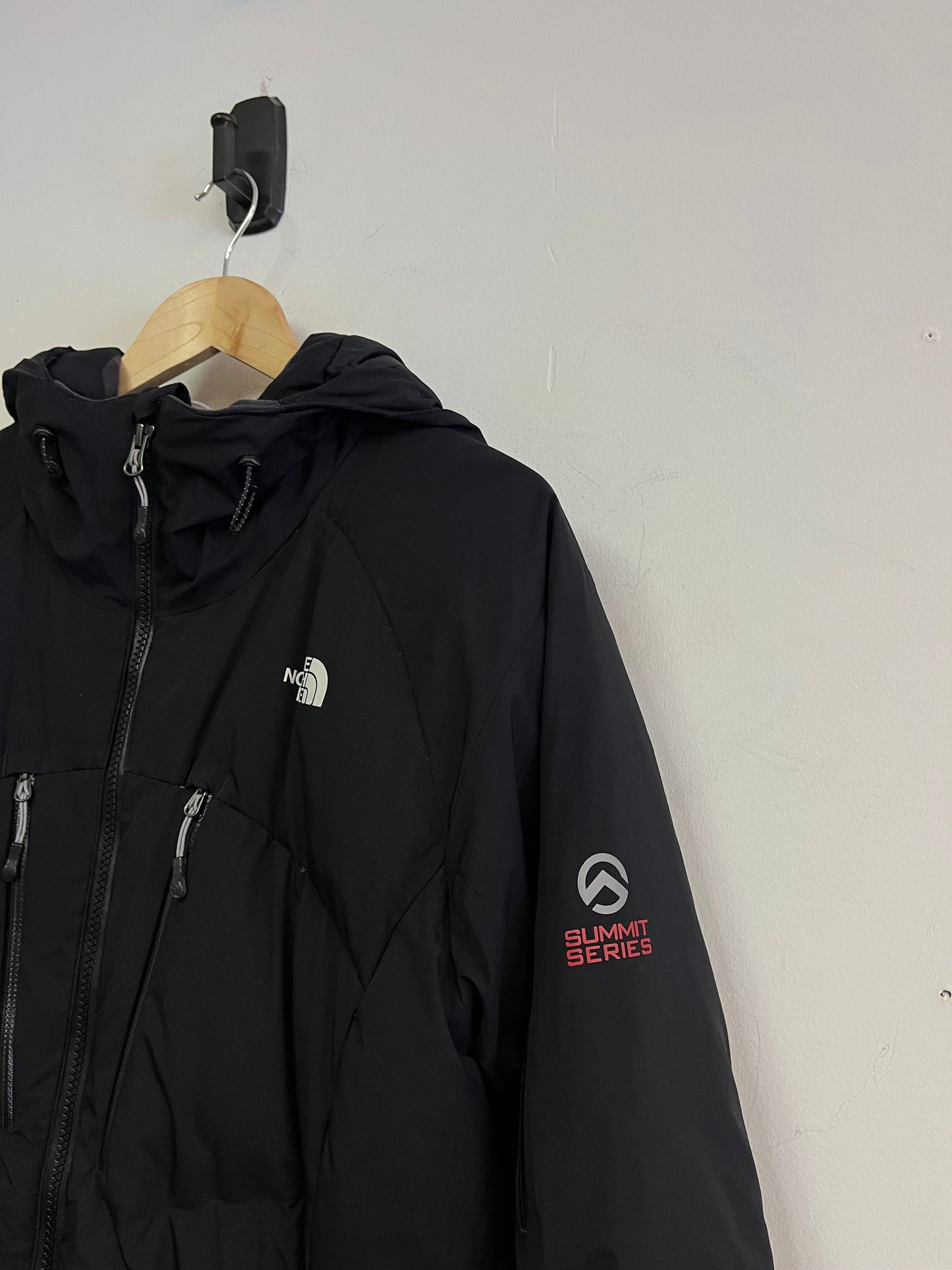 (M) North Face Summit Series Puffer Jacket