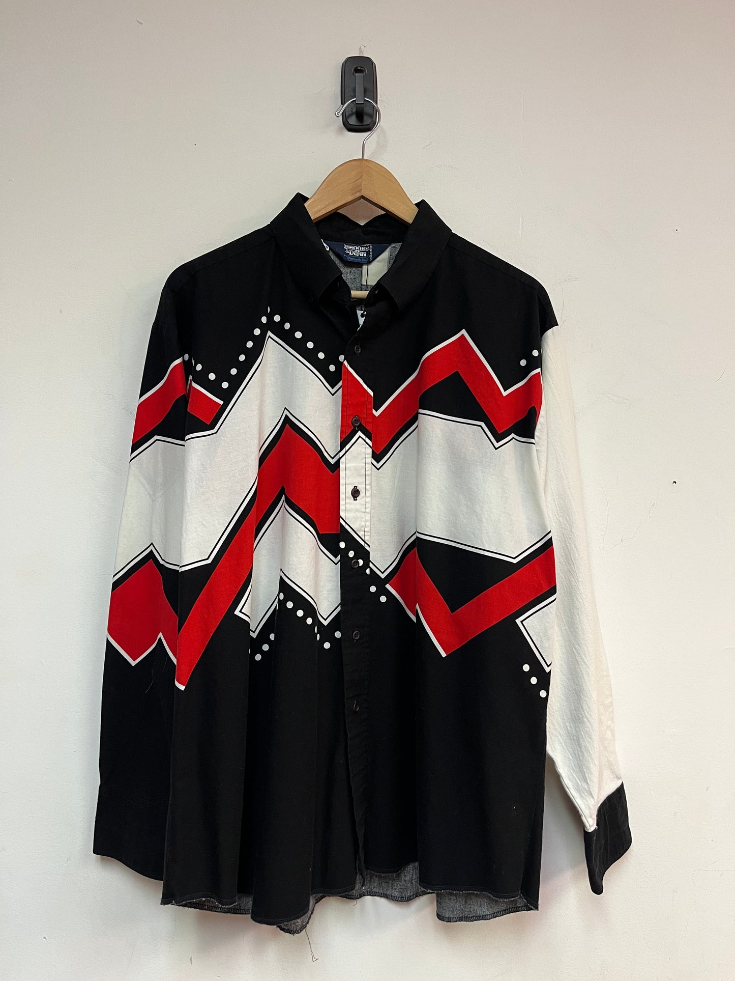 (XL) 90’s Brooks & Dunn Button Up