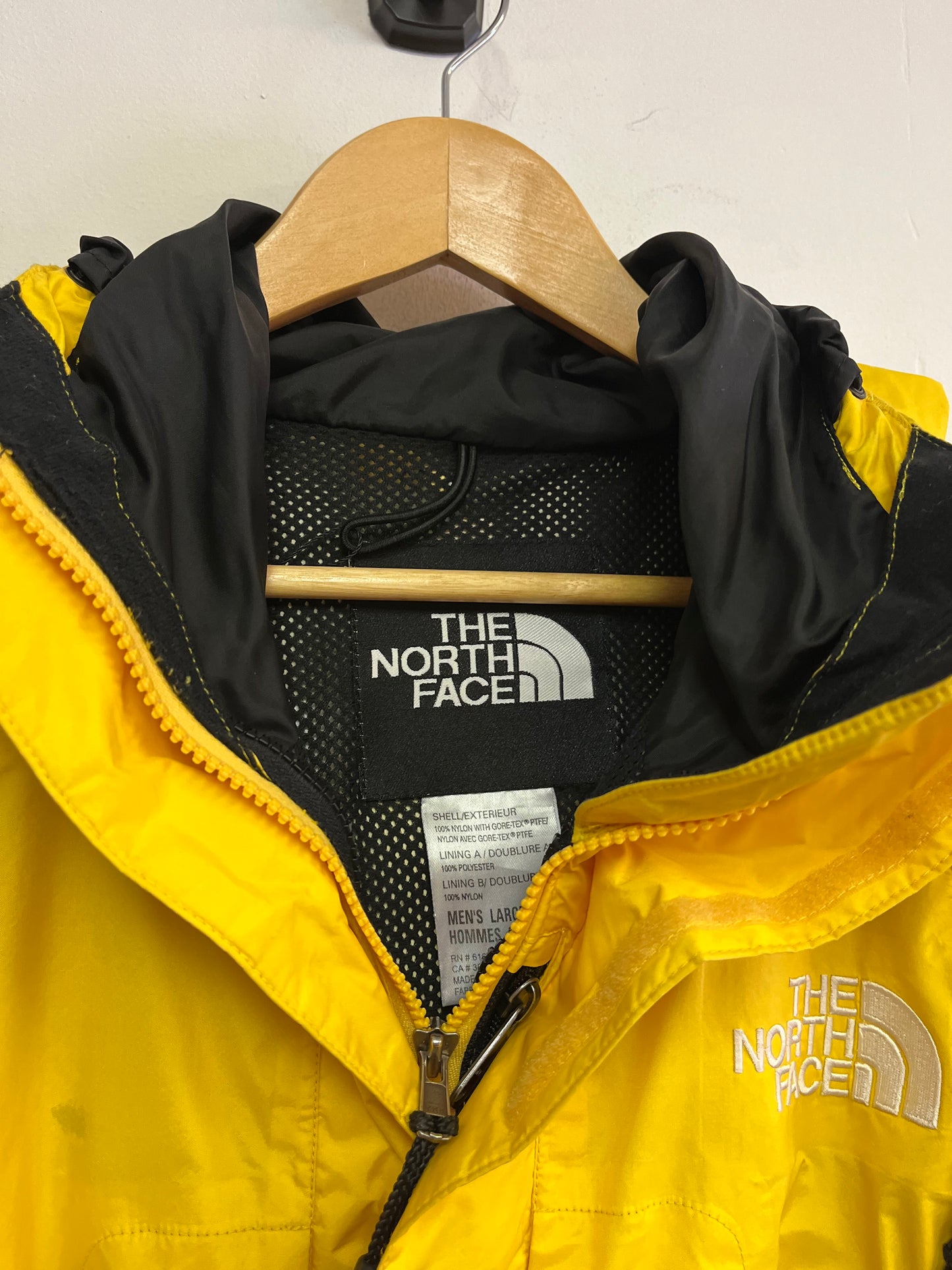 (XL) Y2K North Face Gortex Shell Jacket