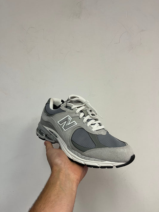 New Balance Gore-Tex 2002R
