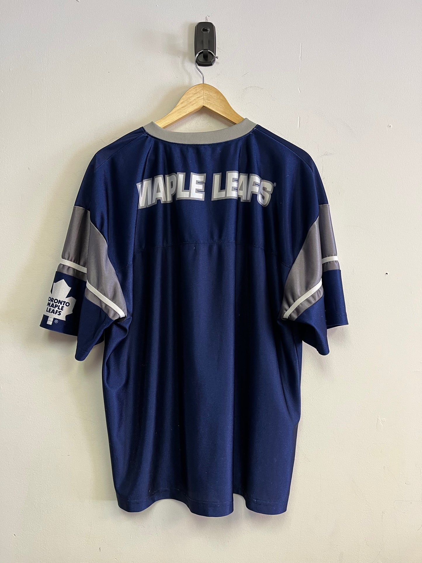 (L/XL) 00’s Toronto Maple Leafs Jersey