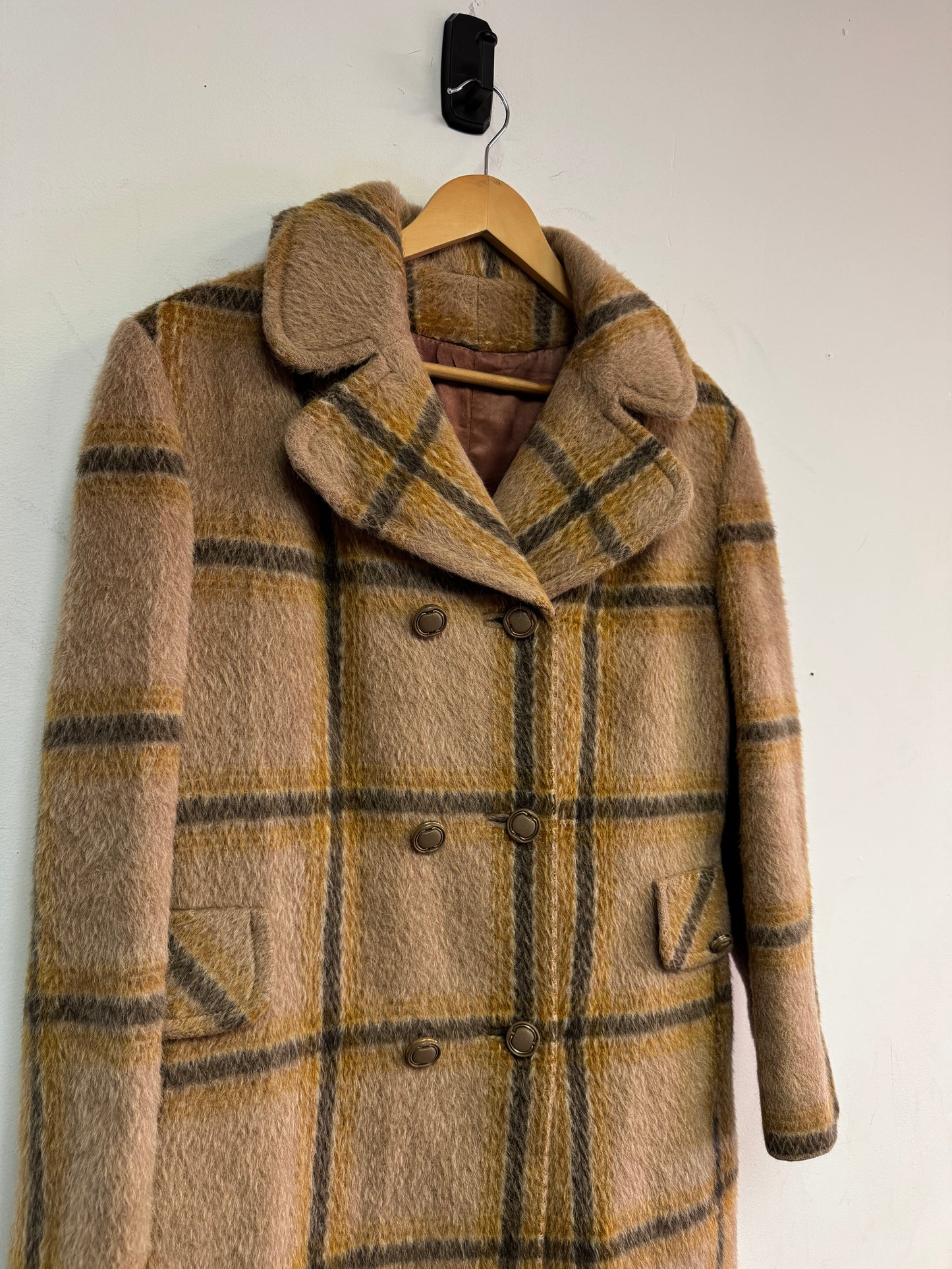 (L) 100% Mohair Long Coat