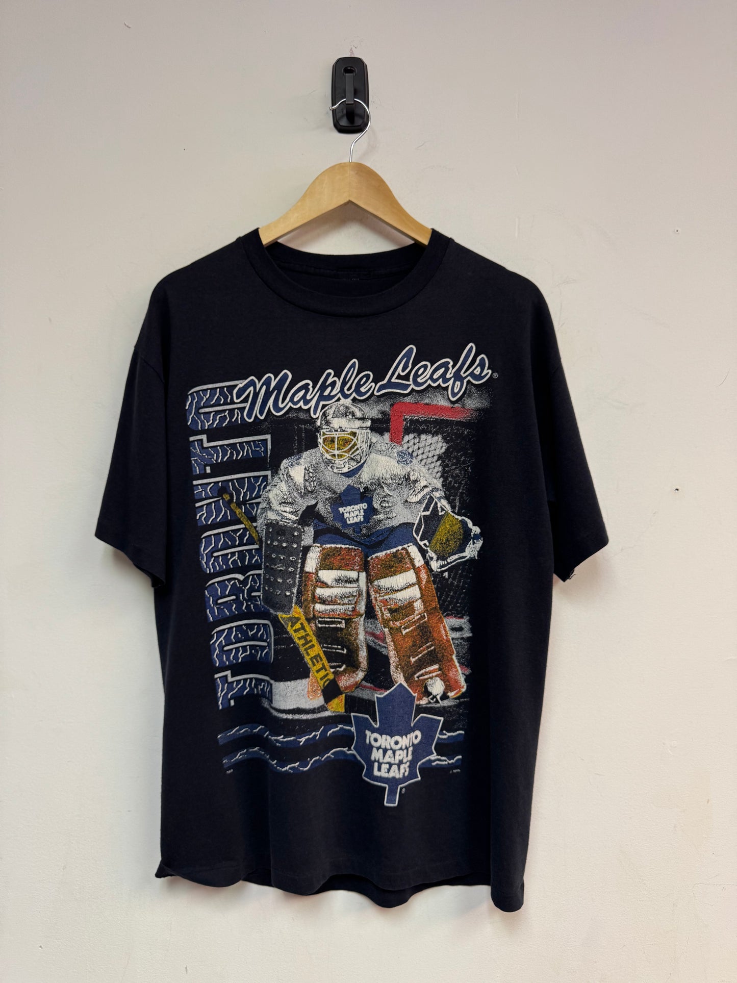 (L) 90’s Toronto Maple Leafs Tee